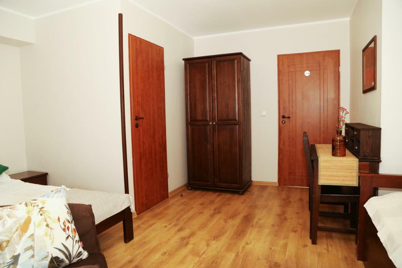 דז'ווירז'ינו 4 Strony Swiata Pokoje I Apartamenty מראה חיצוני תמונה